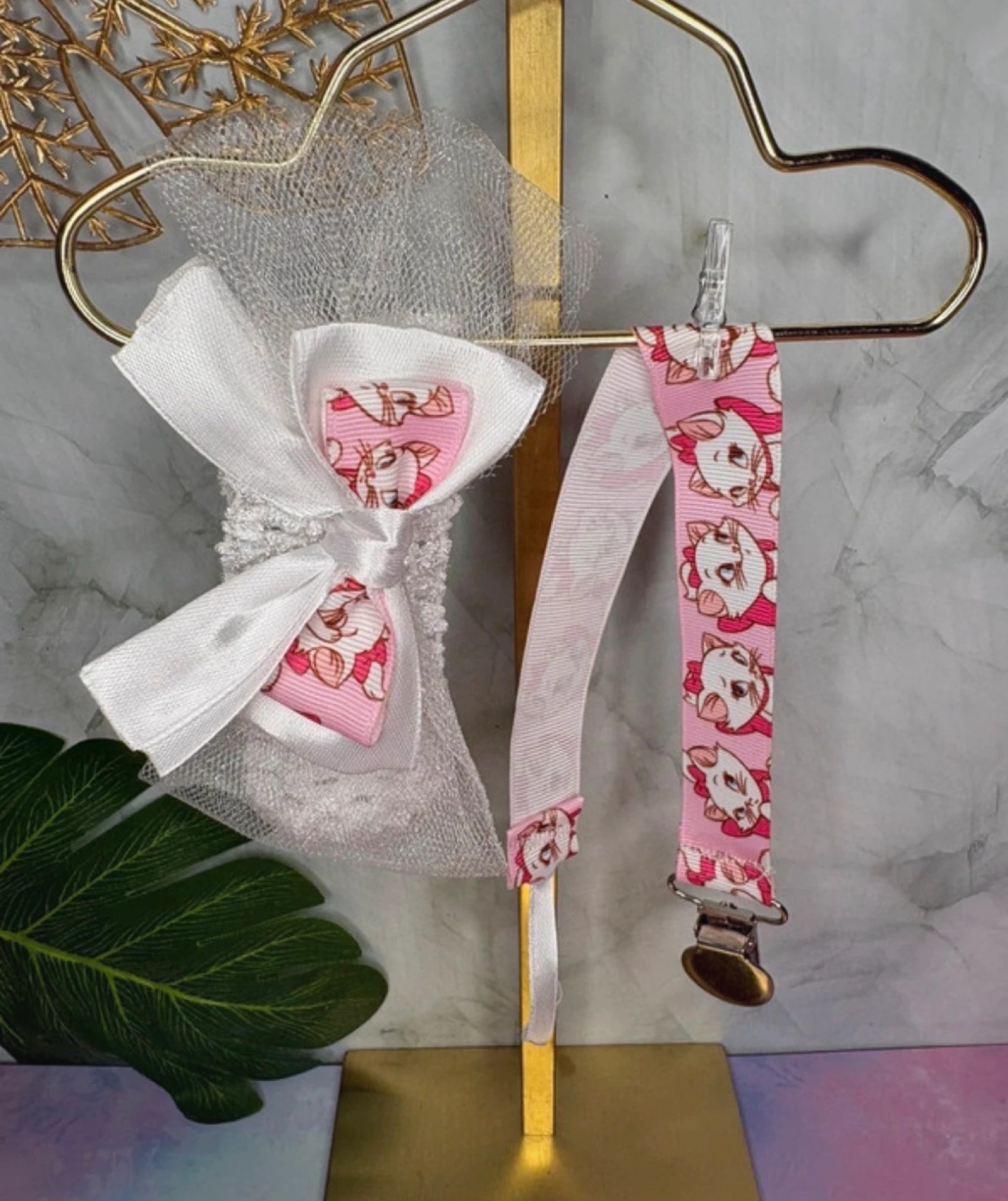 Ensemble attache-tétine + bandeau bébé rose et blanc – Nœud élégant 